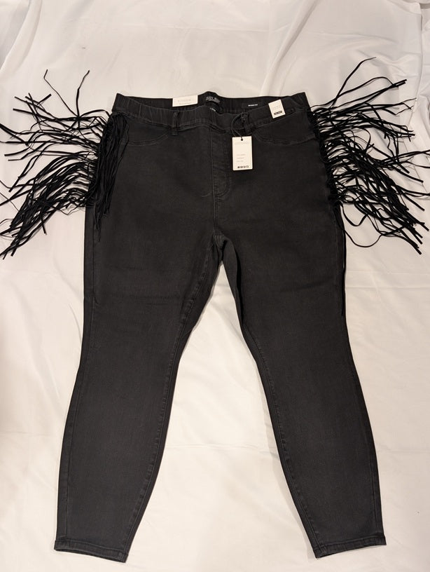 1189 - Judy Blue Black Fringe Hem Skinny Jeans Y2K Streetwear - NWT - 22W