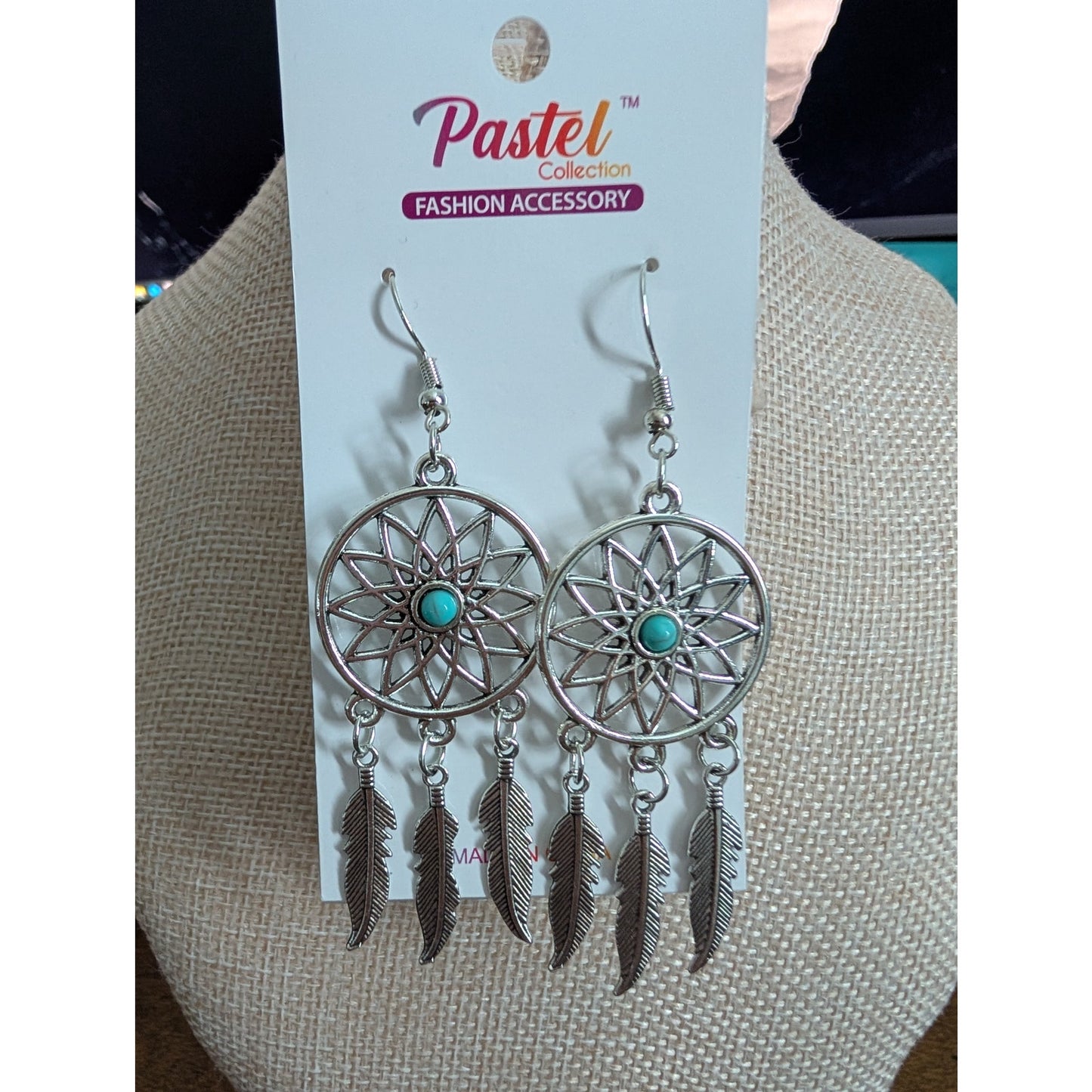 1458 - Silvertone Windcatcher with feathers and turquoise bead - NWT
