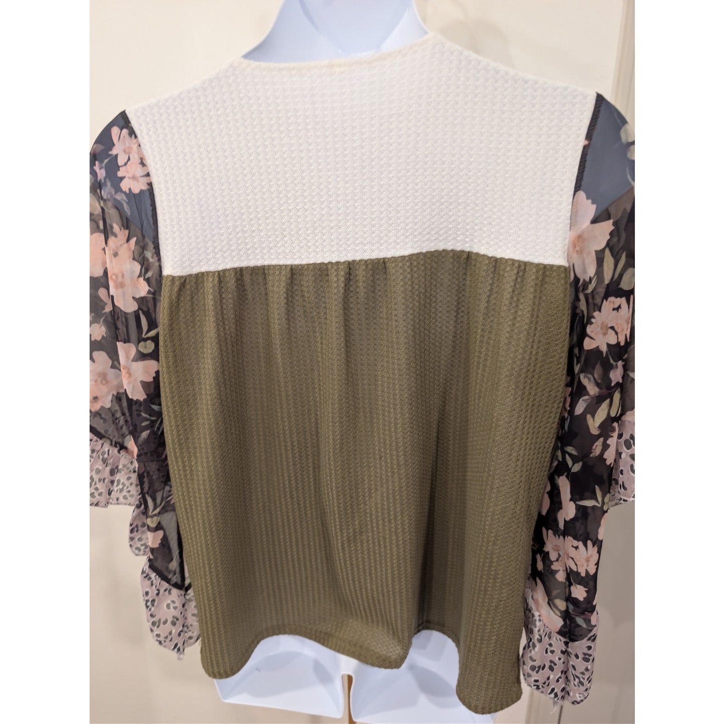1295 - Beautiful Boho Blouse - Waffle knit - Shear Sleeves - XL