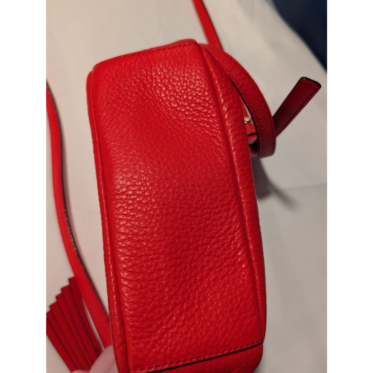 1066 - Kate Spade Red Pebbled Leather Crossbody Bag Gold Zip