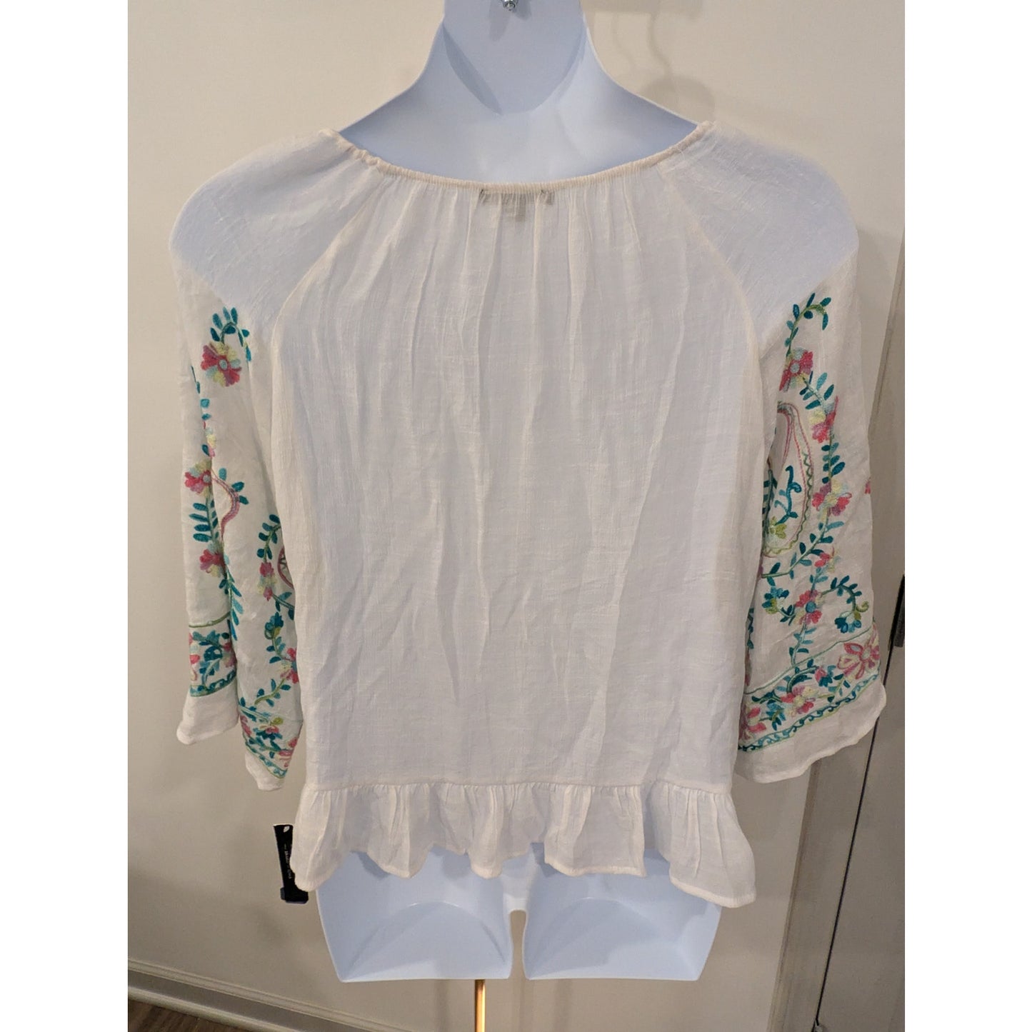 1433 - Zac & Rachel White Embroidered Boho Top - Size Med - NWT