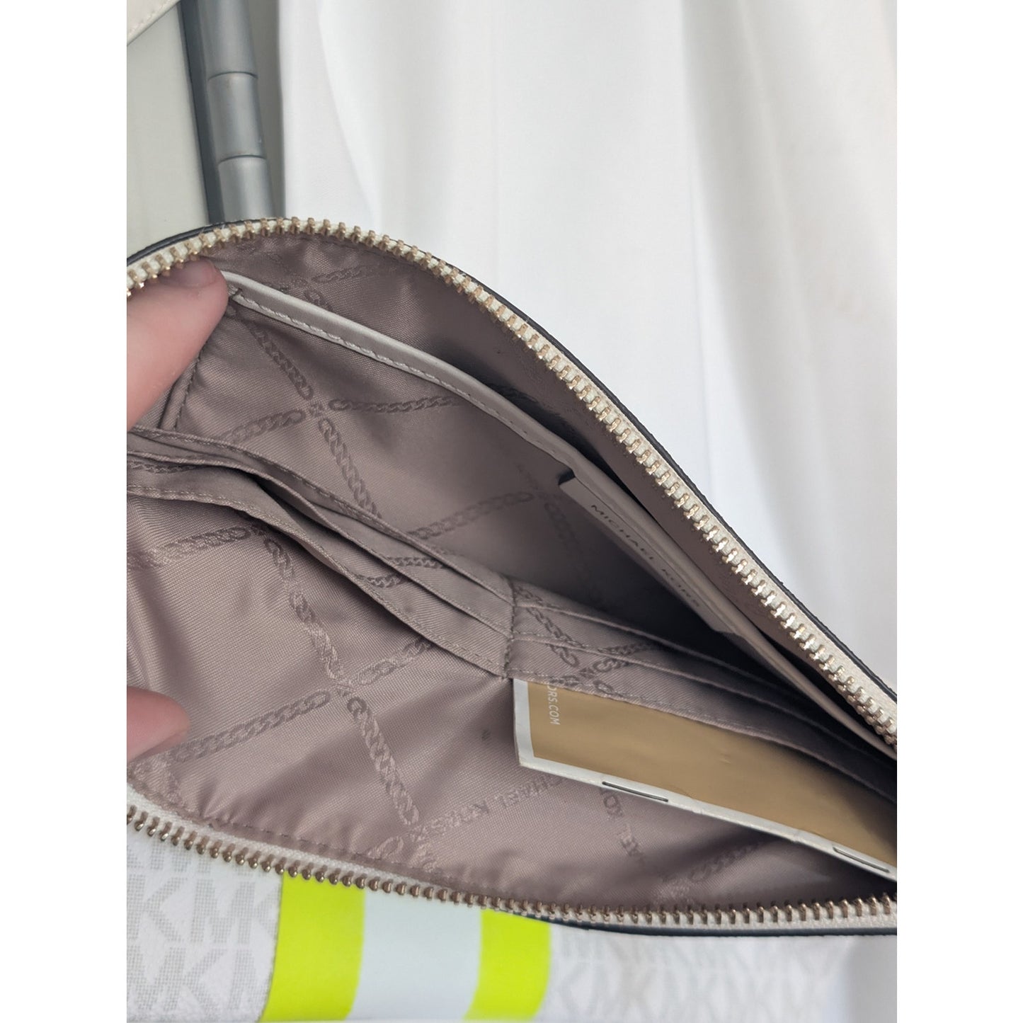 1061 - Michael Kors Jet Set Travel Wristlet Clutch Monogram Neon Yellow