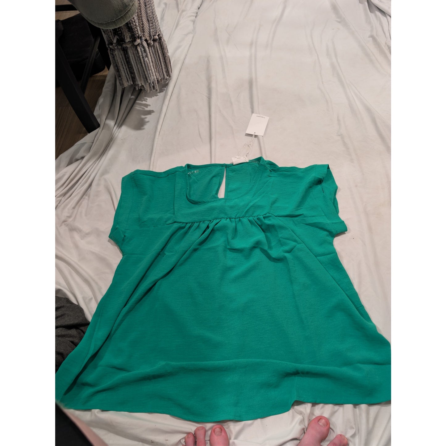 1335 - Andree' by Unit Kelly Green Blouse - Size 2X - NWT