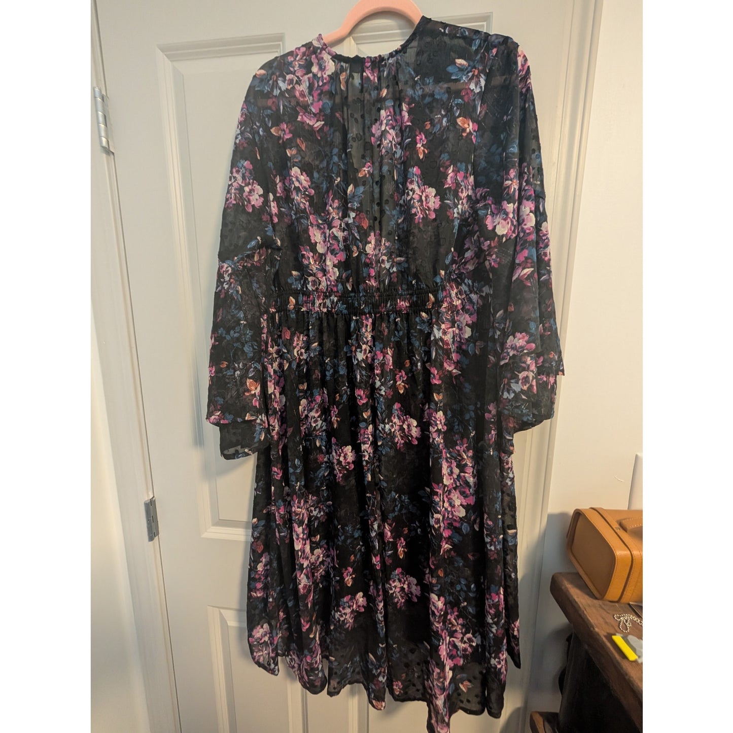 1493 - Torrid Black with Floral and Swiss Dots Kimono - Size 00