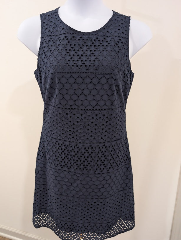 1194 - Sharagano Navy Eyelet Sleeveless Sheath Dress Size 8