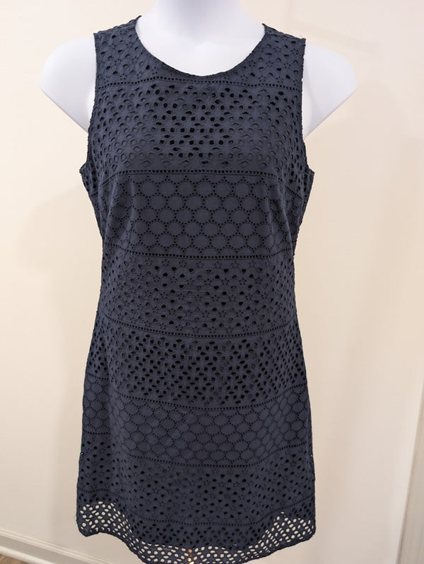 1194 - Sharagano Navy Eyelet Sleeveless Sheath Dress Size 8