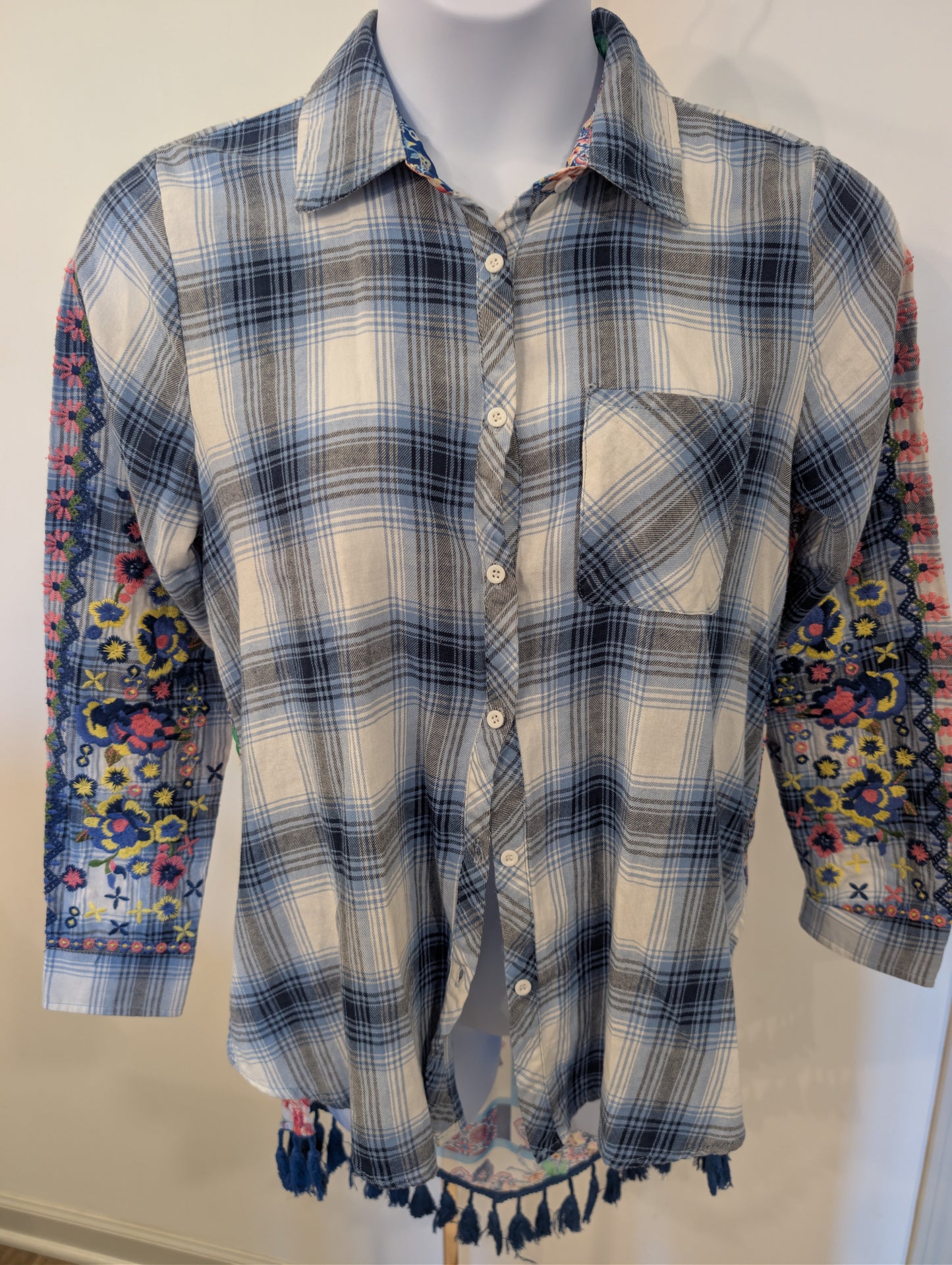 1200 - Andree by Unit Boho Plaid Floral Patchwork Button Down Shirt Tunic - Med