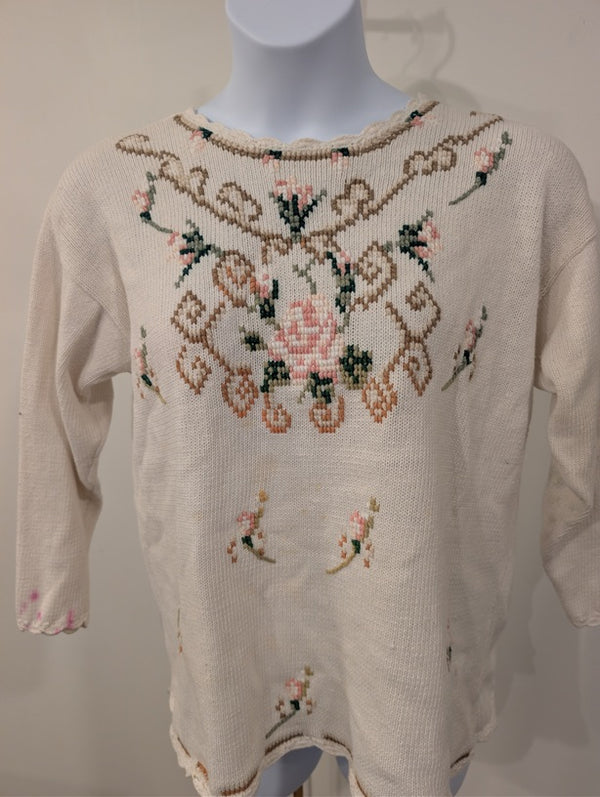 1212- Vintage Cottagecore Floral Embroidered Cream Knit Sweater - Used- Large