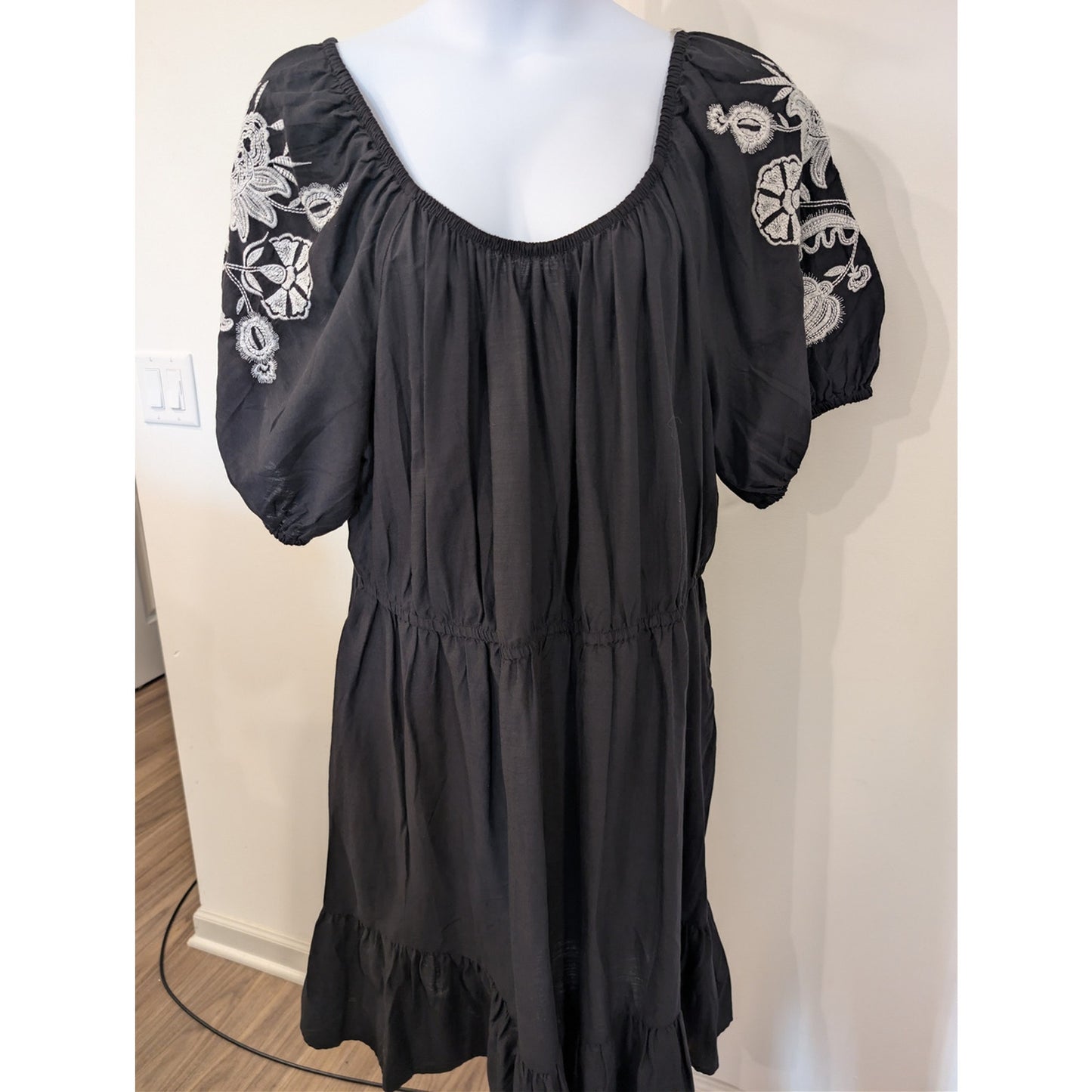 1053 - Knox Rose - Black Embroidered Boho Peasant Dress Puff Sleeve 3X NWT