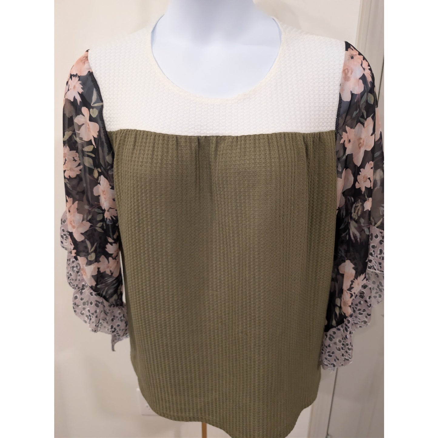 1295 - Beautiful Boho Blouse - Waffle knit - Shear Sleeves - XL