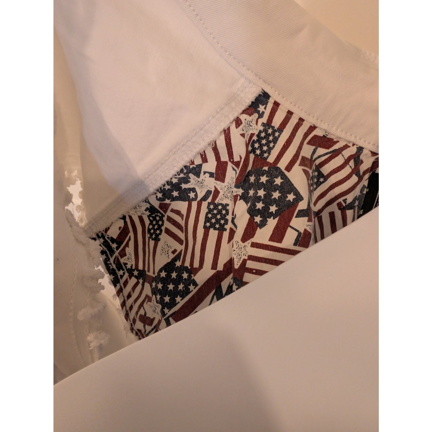 1156 - Alliance White Denim Cropped Vest Frayed Sleeveless Button Front -Size Sm