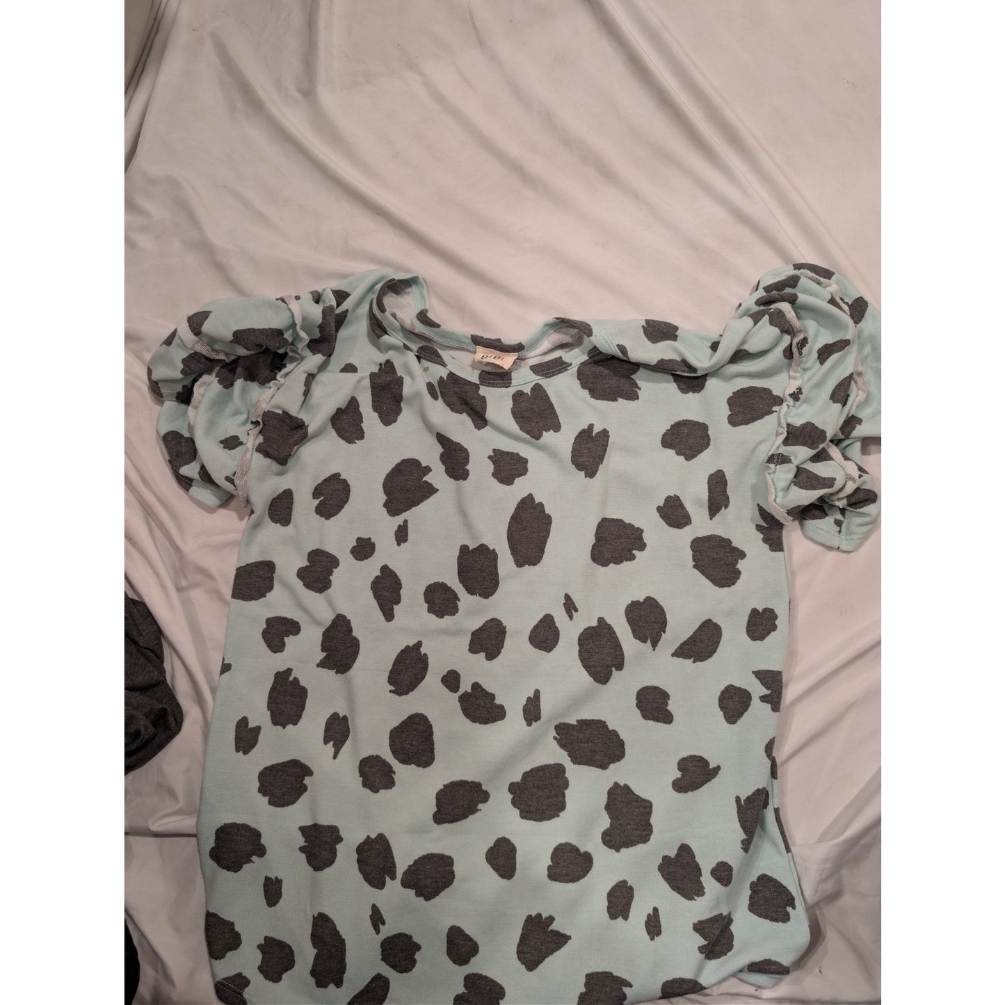 1343 - BiBi Lt Blue Cow Print Blouse - Tiered Sleeves - Raw edge - Large