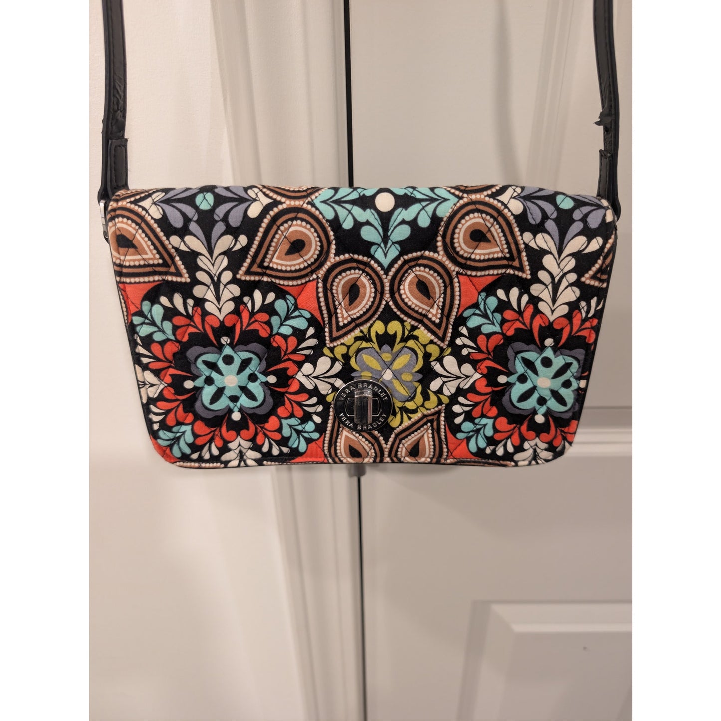 1367 - Vera Bradley Crossbody Purse Sierra Pattern - NWOT