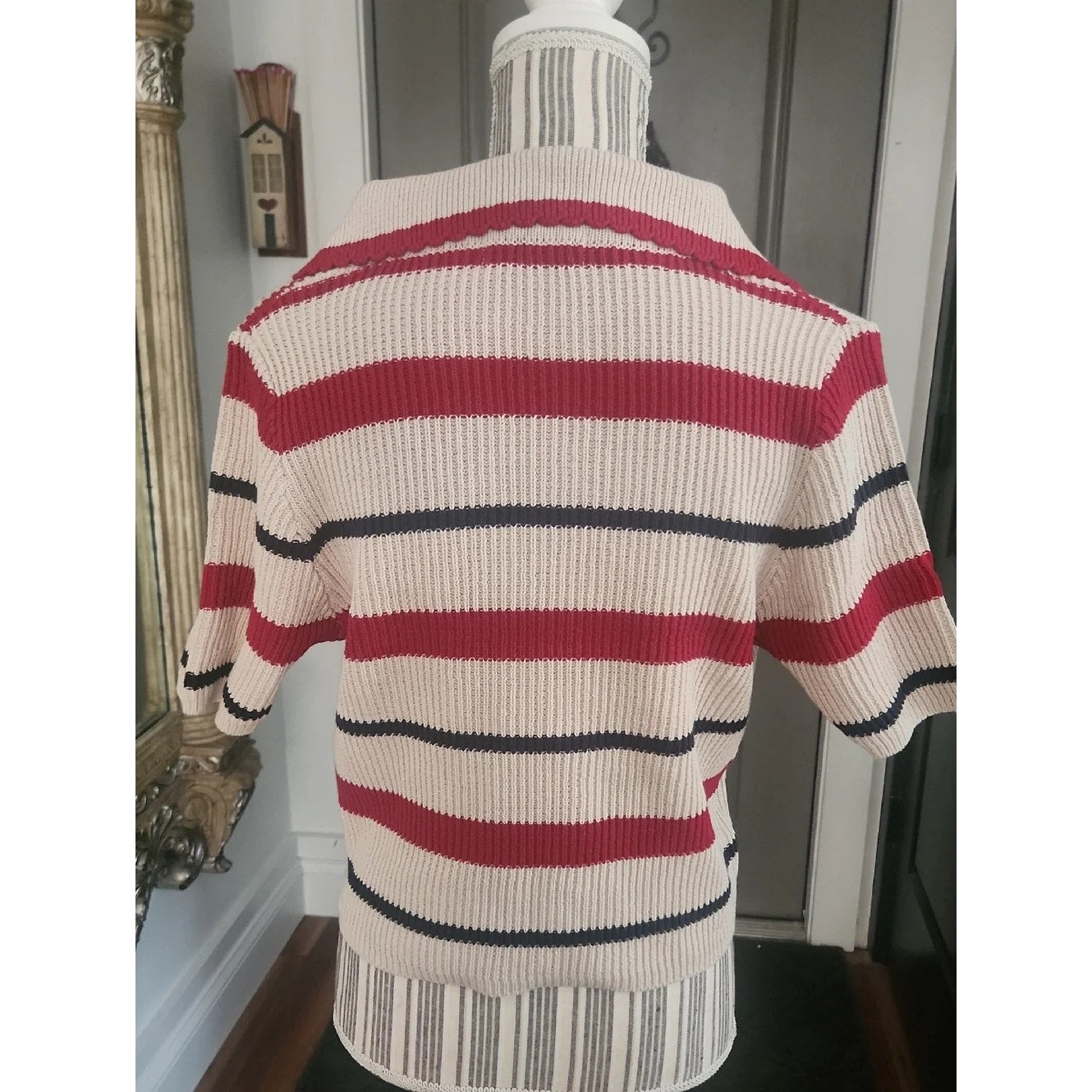 1401 - Zenana Ladies Striped Collared Short Sleeve Cropped Sweater - Large-NWOT
