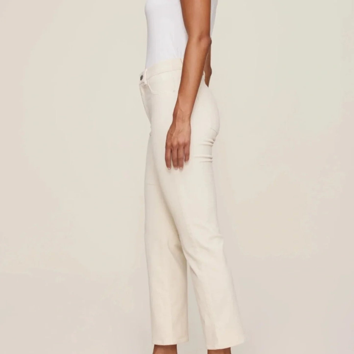 1132 - DL Vintage Patti Cream High Rise Straight Leg Jeans  Size 32 - NWT