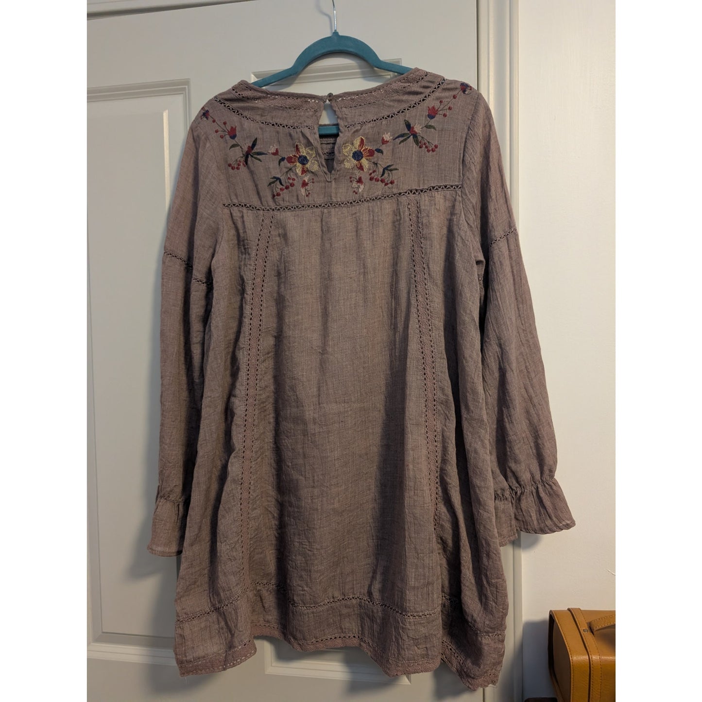 1492 - Umgee Fully Embroidered and Crochet Detail Tunic - Size M