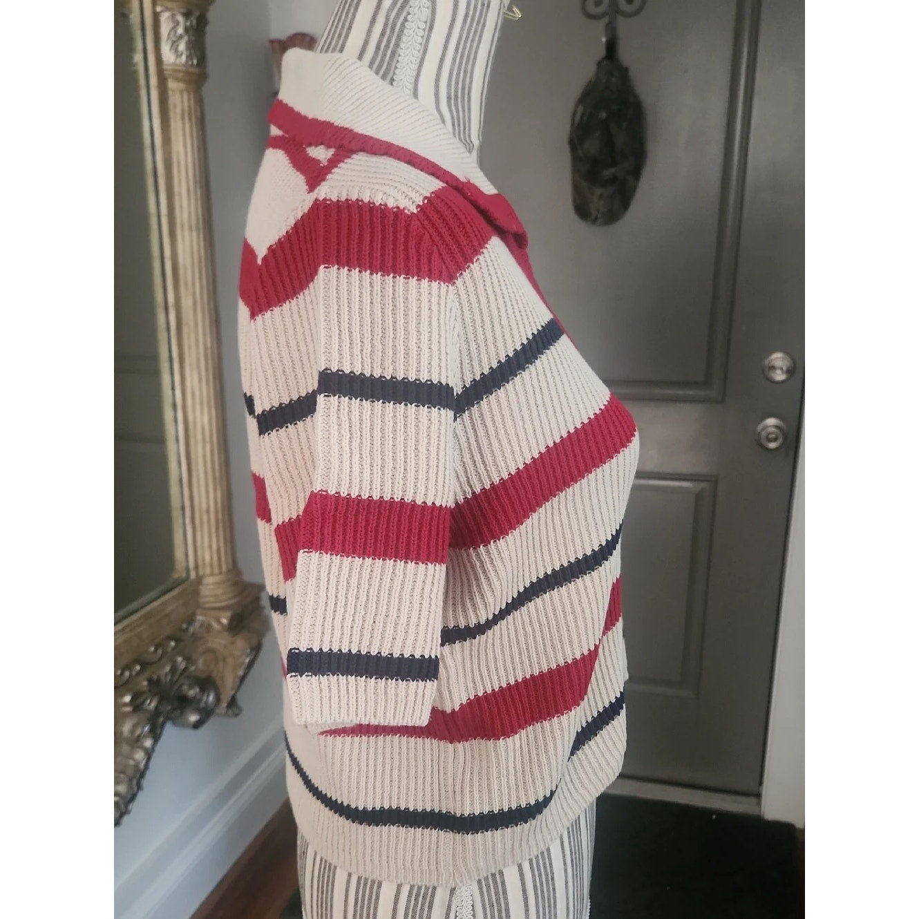 1401 - Zenana Ladies Striped Collared Short Sleeve Cropped Sweater - Large-NWOT