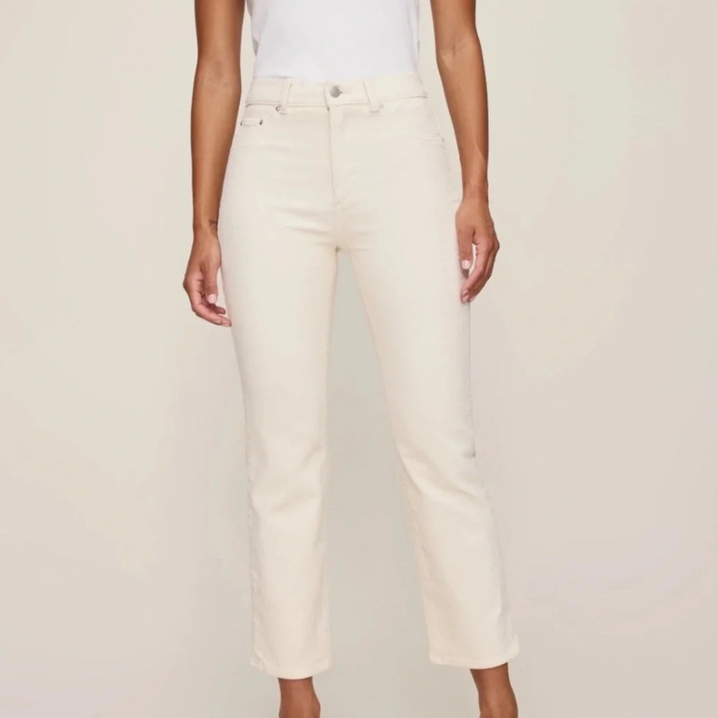 1132 - DL Vintage Patti Cream High Rise Straight Leg Jeans  Size 32 - NWT