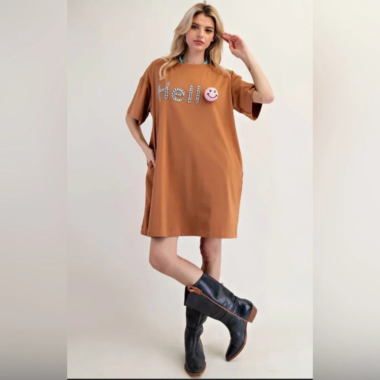 1040 - EASEL Brown T Shirt Dress Smiley Face Oversized NWT