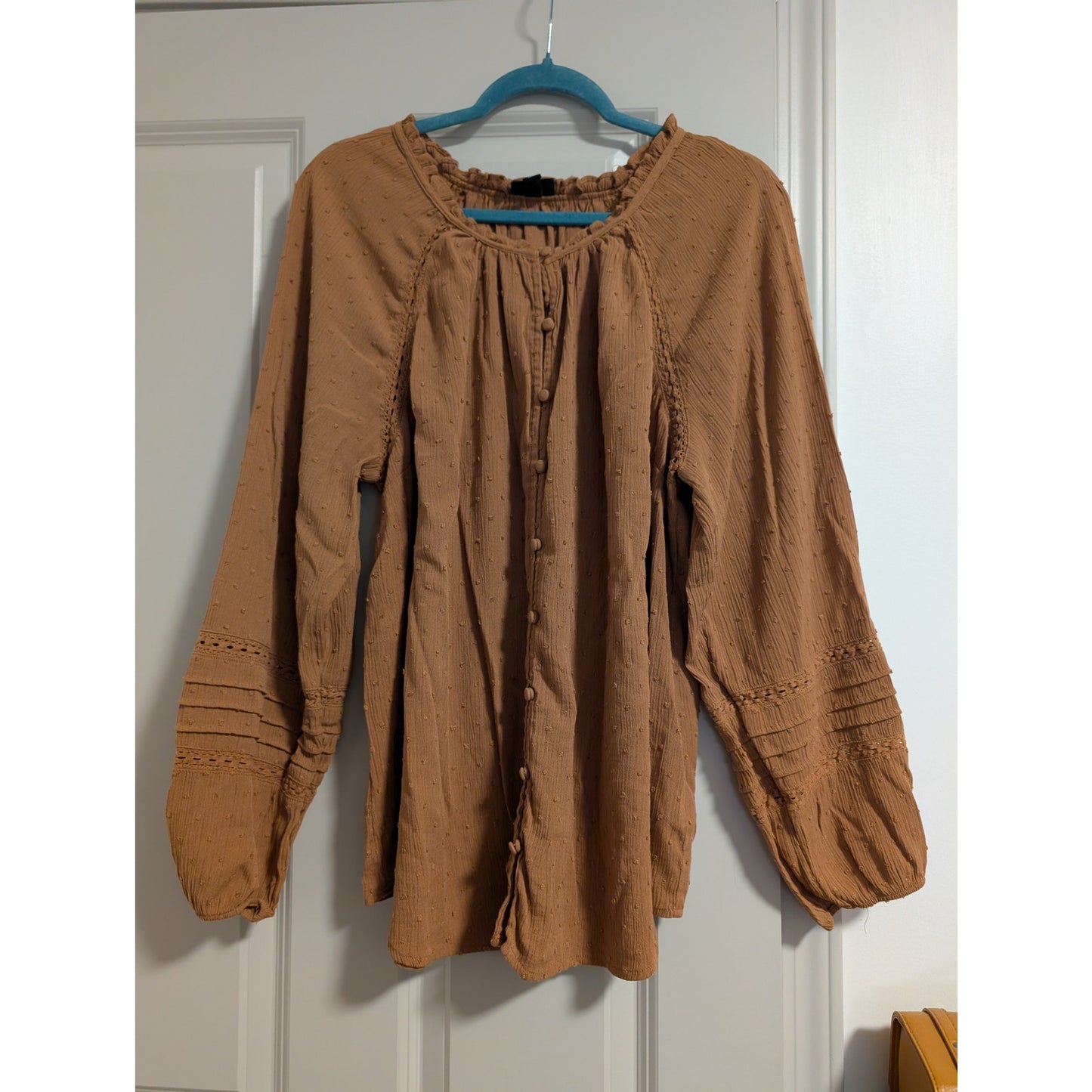 1538 - Torrid Peasant Blouse with Swiss Dots - Size 2
