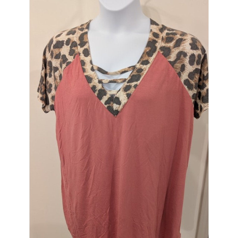1318 - Celeste Mauve and Animal Print Top - Size L - NWOT
