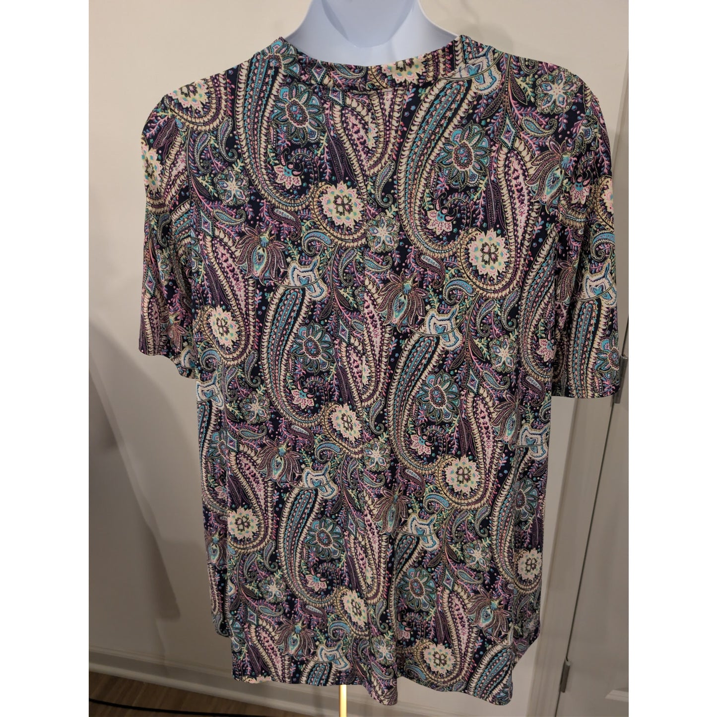 1440 - Hayzel Boho Top with keyhole - 2XL - NWOT