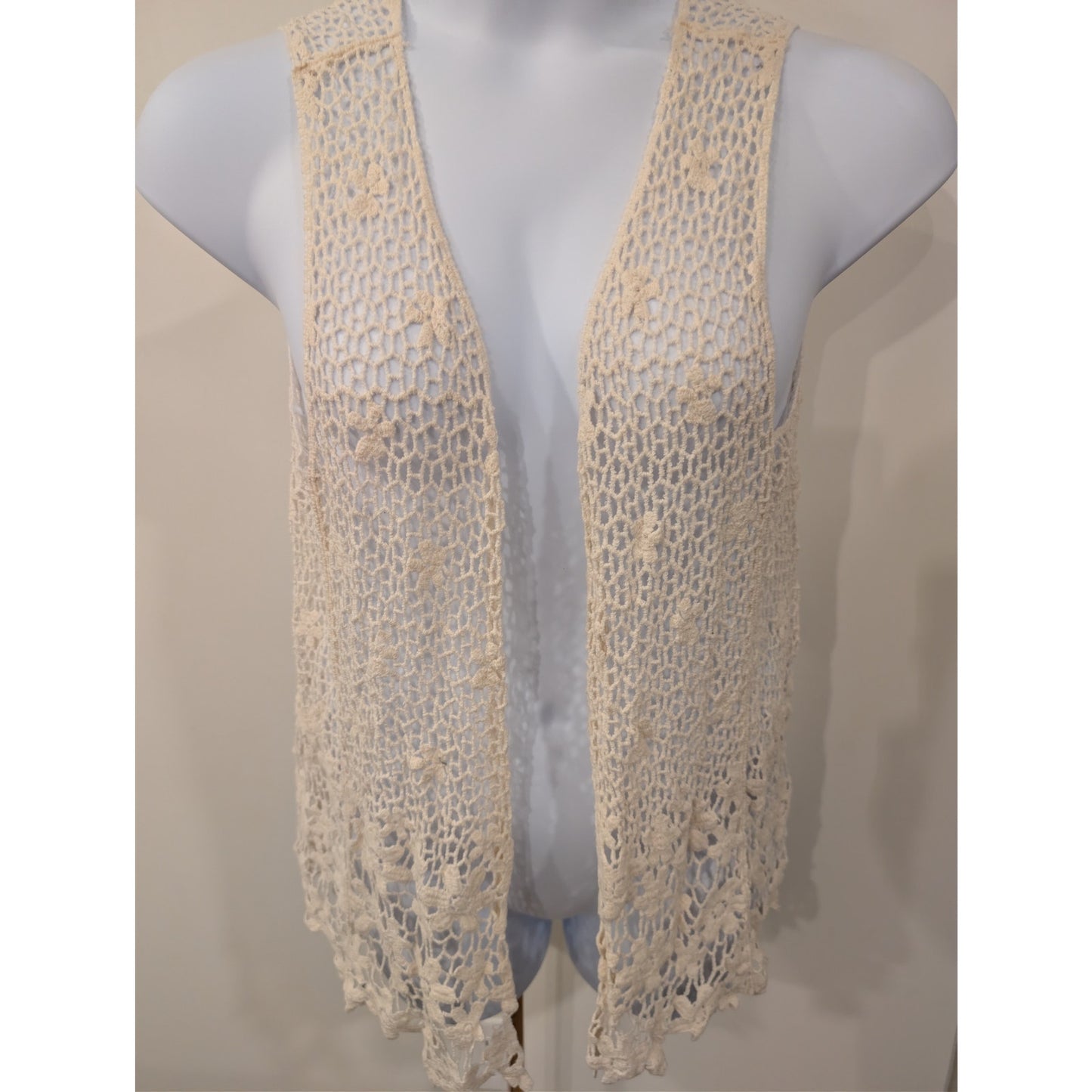 1236-Room Mates Size L - Crochett BOHO Vest