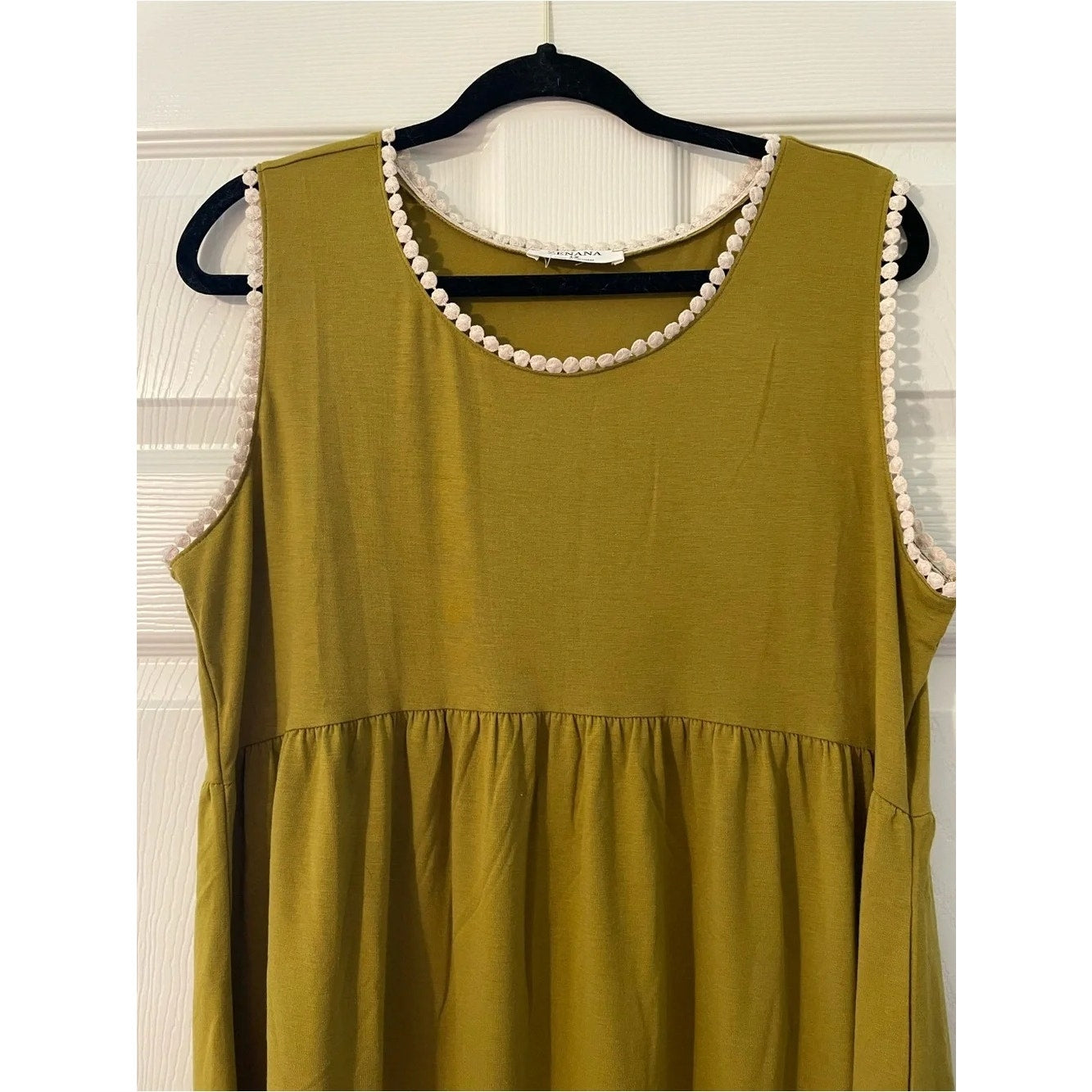1275 - Zenana Sleeveless Avocado Top - Size 2XL - NWOT