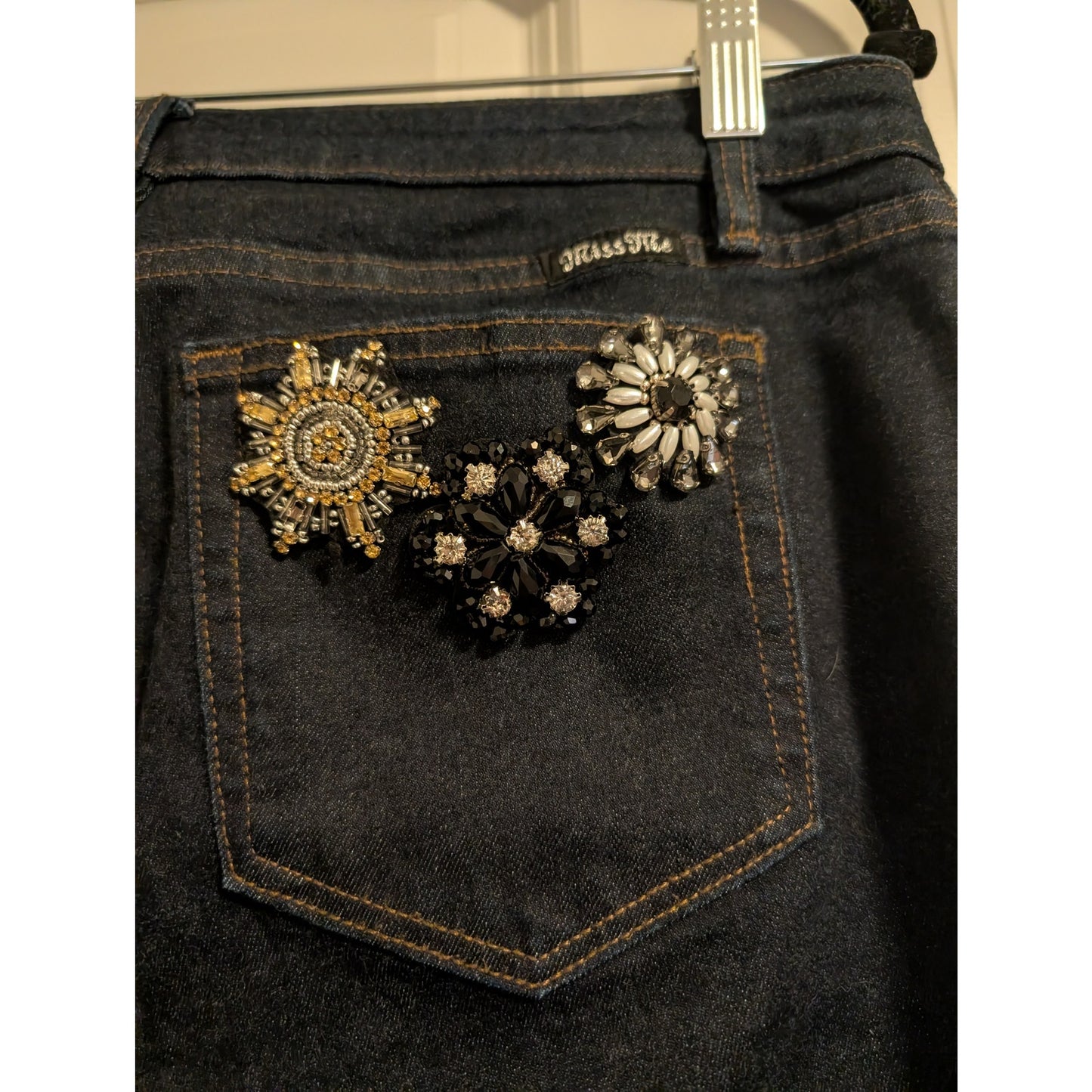 1484 - Miss Me Jeans with Beaded back pockets - 30 x 27 NWOT