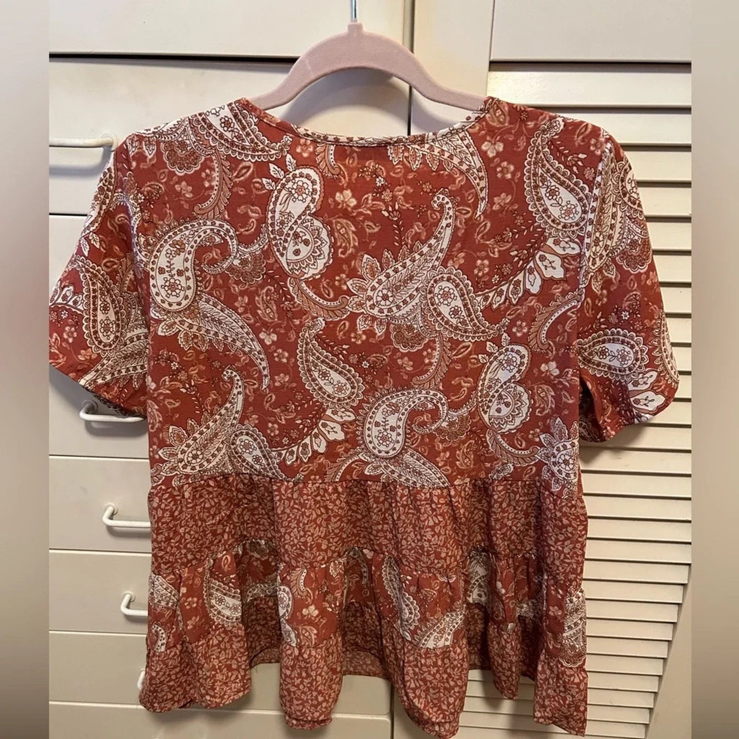 1077 - Paper Crane Paisley Peplum Blouse Rust - NWT SMALL