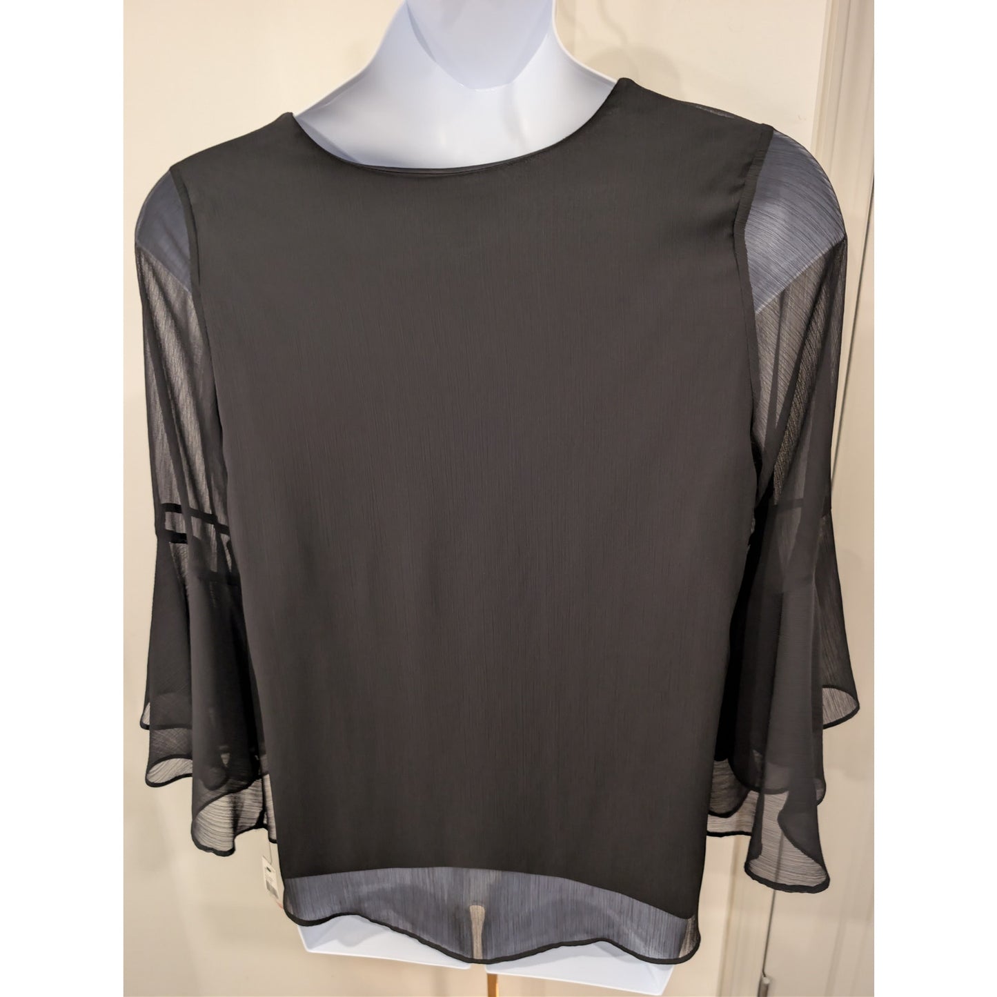 1303 - Alyx Beautiful Black Shear Blouse ith Lace/Crochet and Cami - 1X - NWT