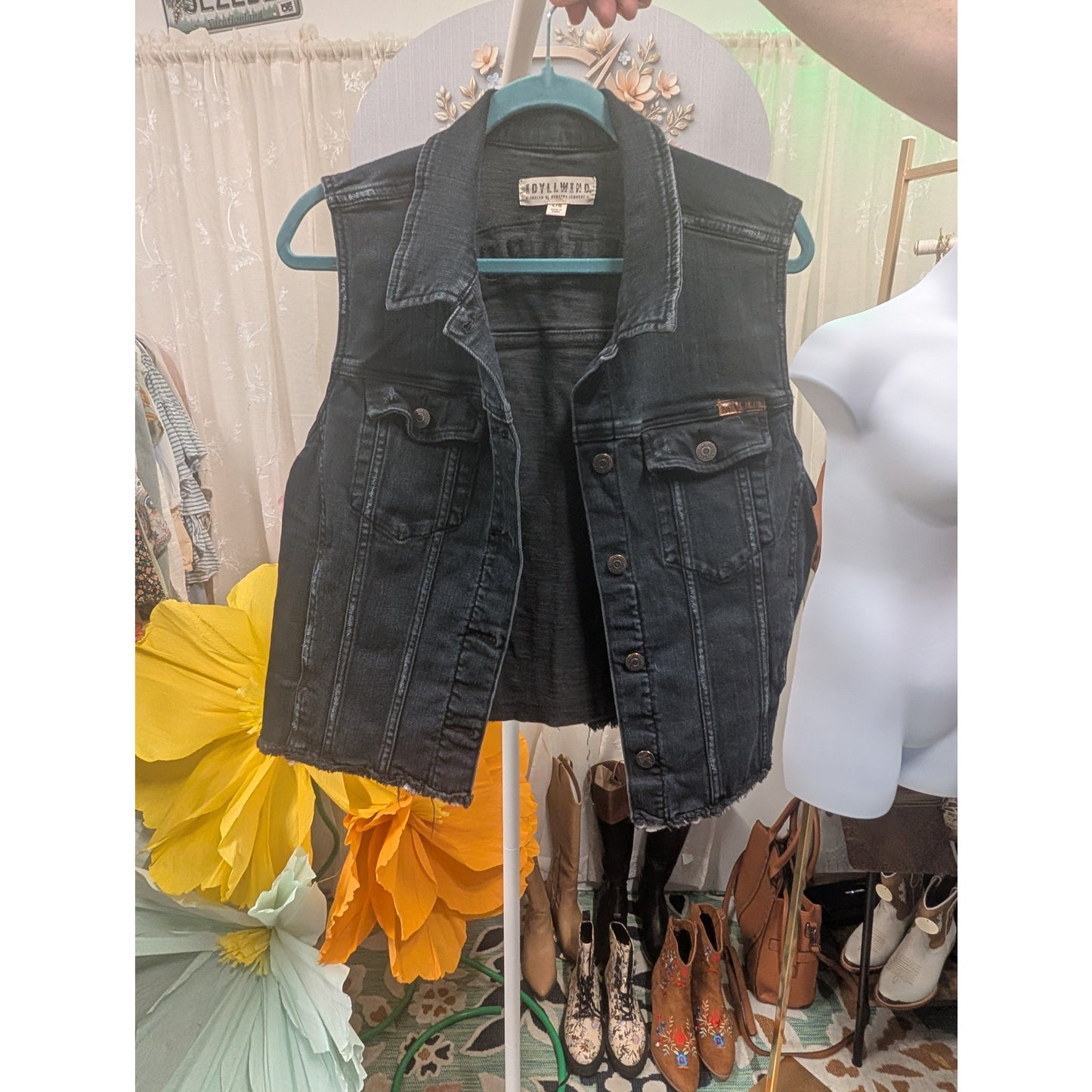 105 - Idyllwind Jean Vest with Free to Roam on Back - Large