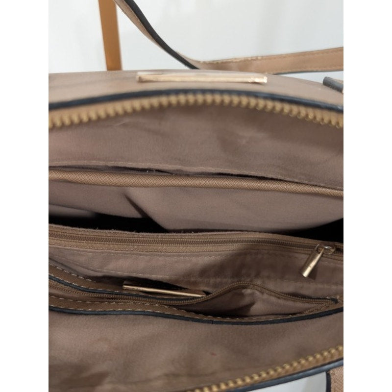 1289 - Kate Spade New York Cedar Street Maise Satchel in Saffiano leather- USED