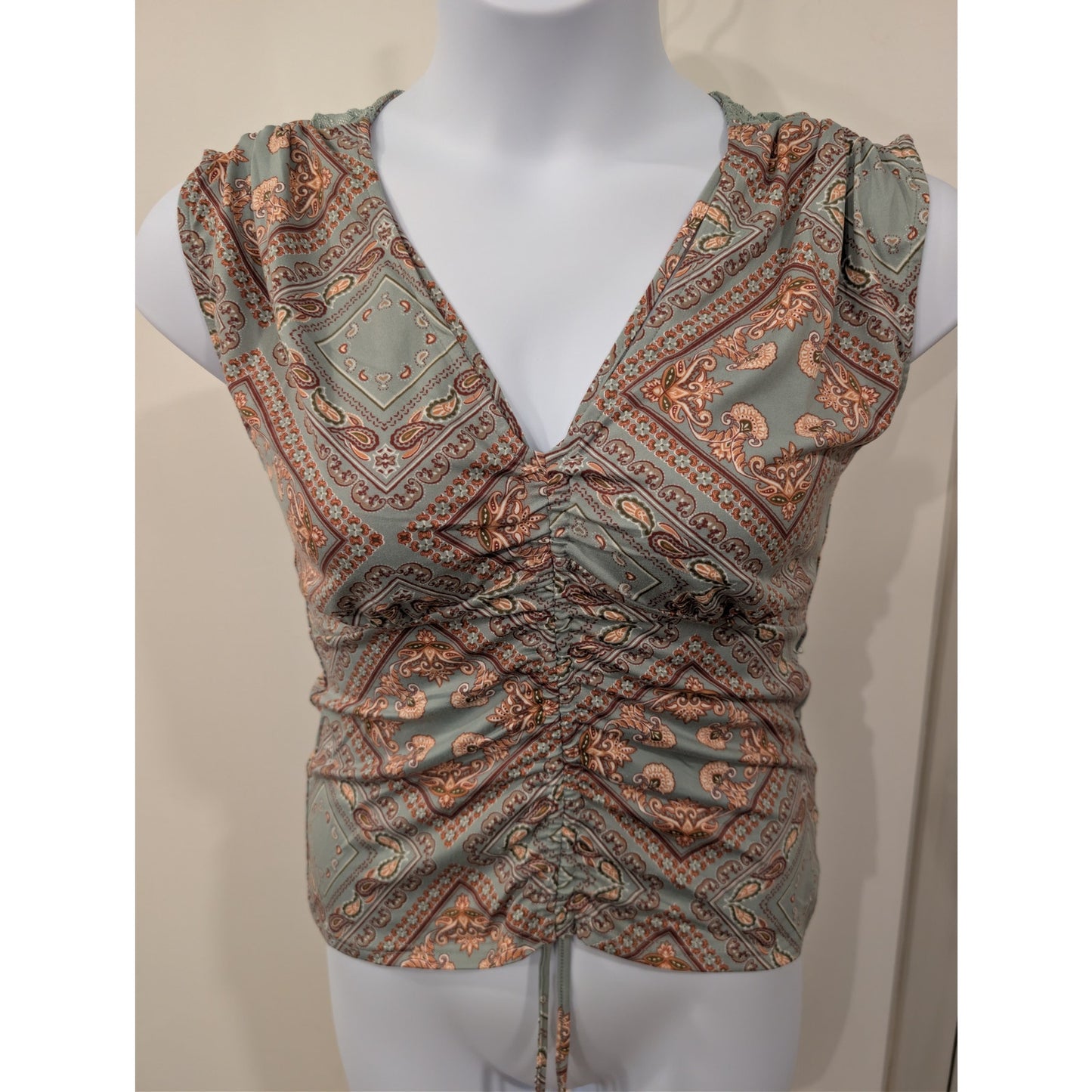 1298 - Hem & Thread Ruched Blouse - Size Medium - NWT