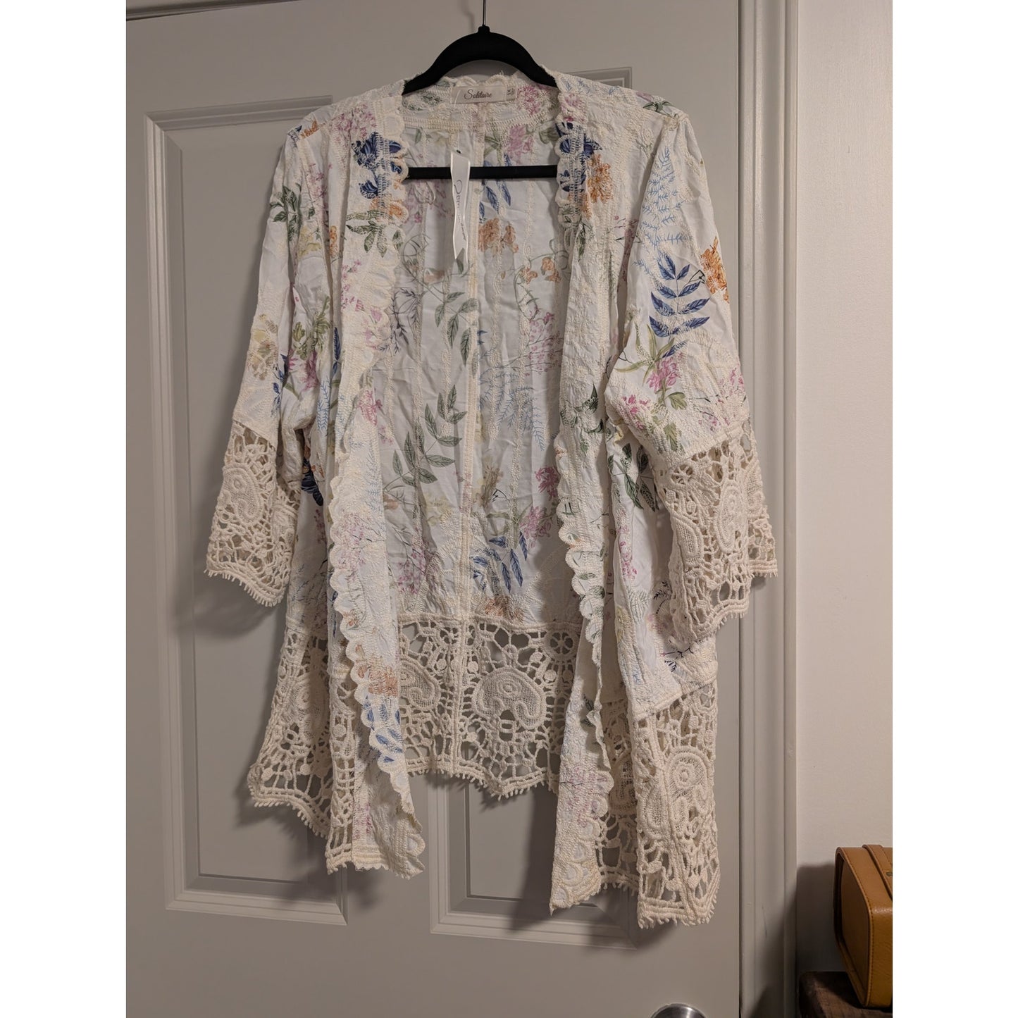 1483 - Solitaire Embroidered and Floral Print Kimono Jacket - 1XL - NWT