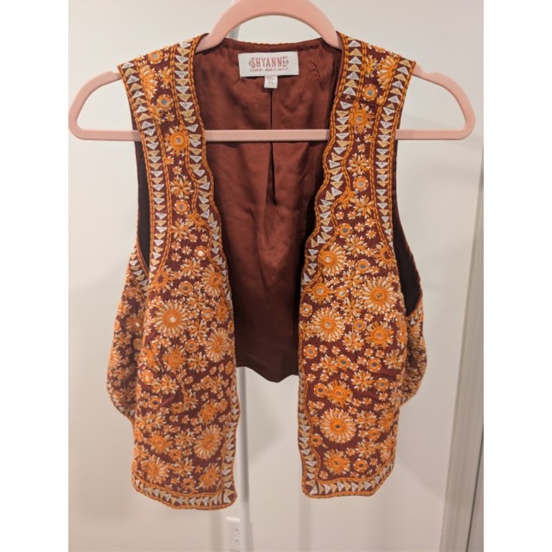 1527 - Shyanne Embroidered and mirrored vest- XL